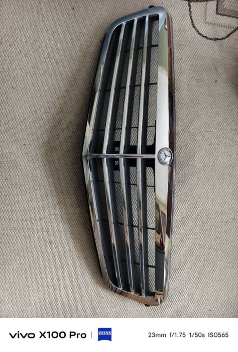 Предна решетка w204