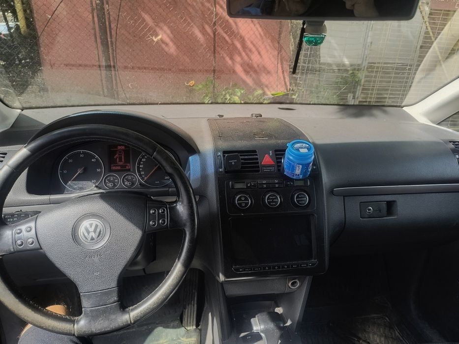 VOLKSWAGEN Touran 2006 — imagine 3