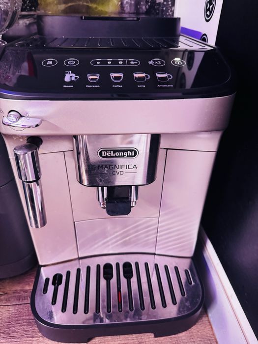 Espressor automat De'Longhi Magnifica Evo