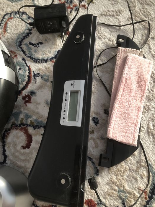 Продам робот пылесос