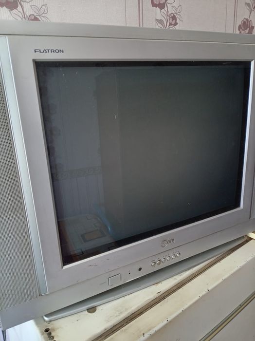 Продам телевизор LG