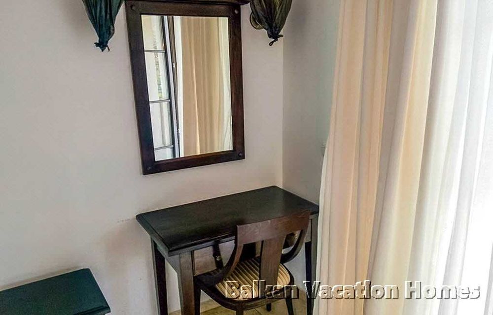 Продава се Тристаен апартамент в Обзор - 113 кв.м за 510 €/кв.м - Снимка #13