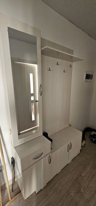 Продам прихожку в хорошем состоянии