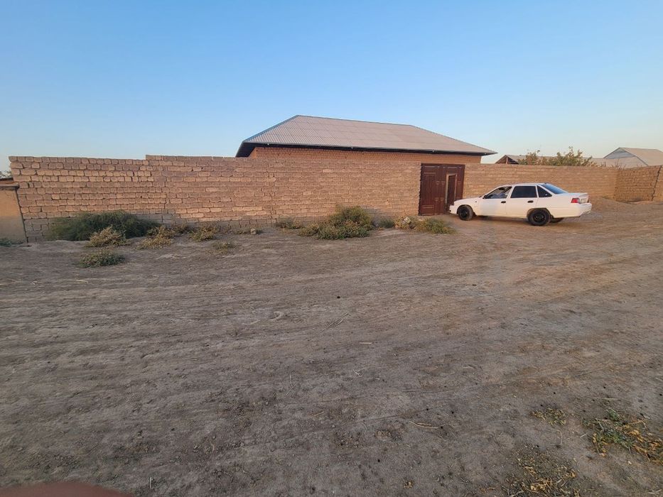 Ховли сотилади гуз,свет,сув бор