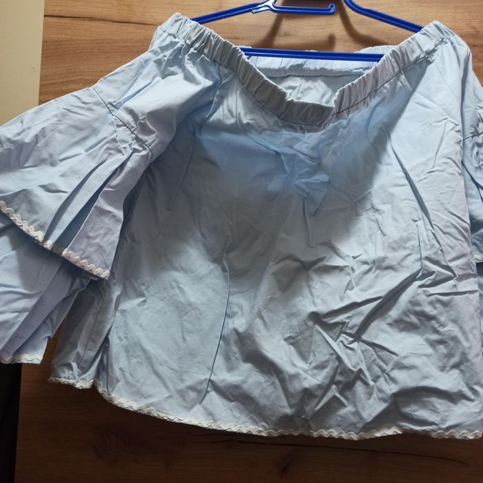 блузи по 5лв всяка