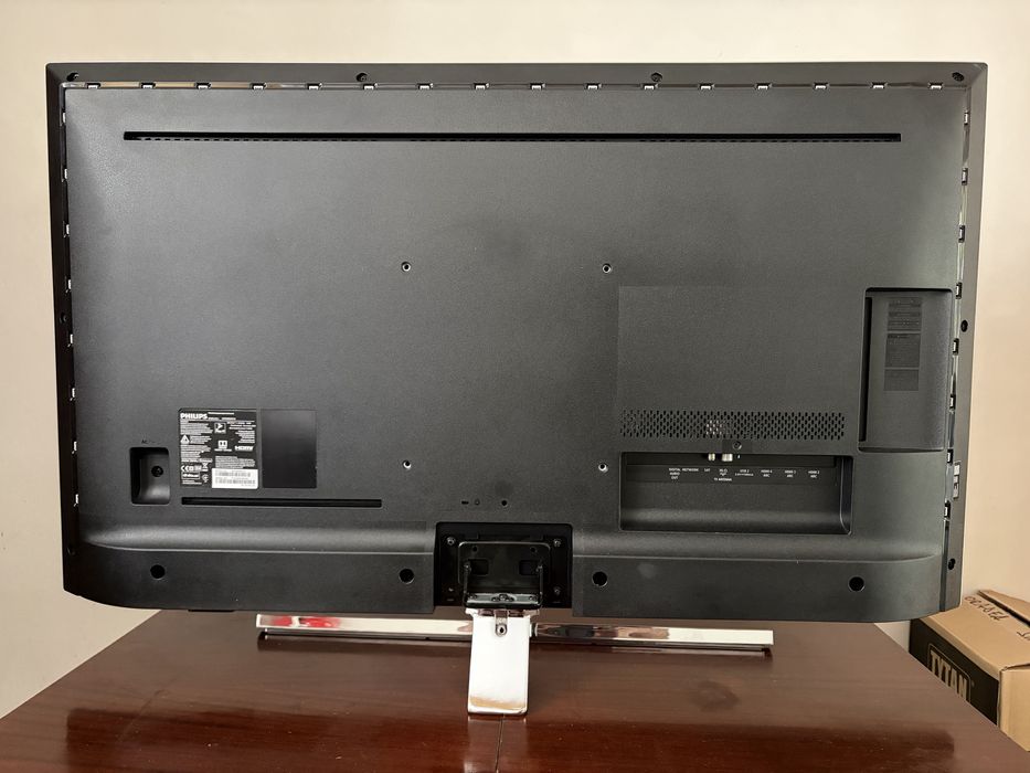 Televizor Philips 4K LED 108 cm (43”)