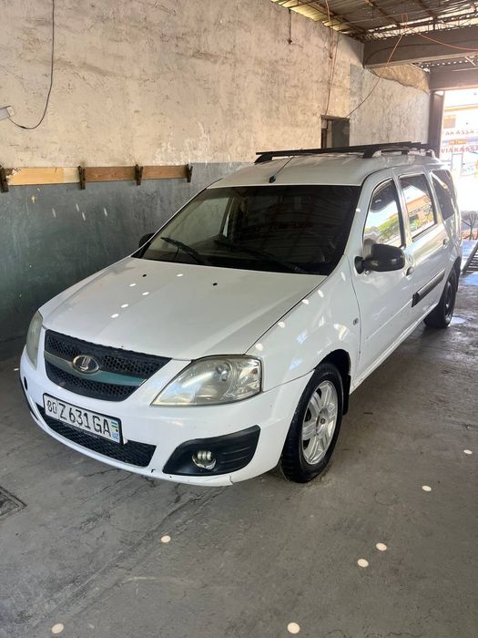 Lada largus reno matur