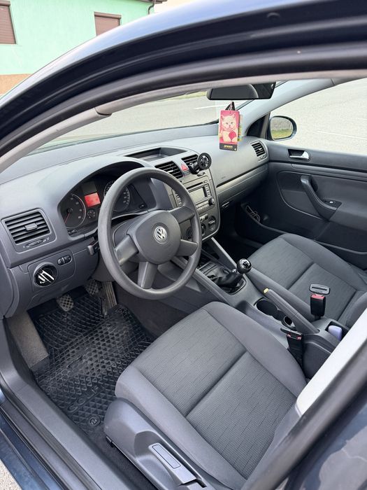 VOLKSWAGEN Golf 2005 — imagine 5