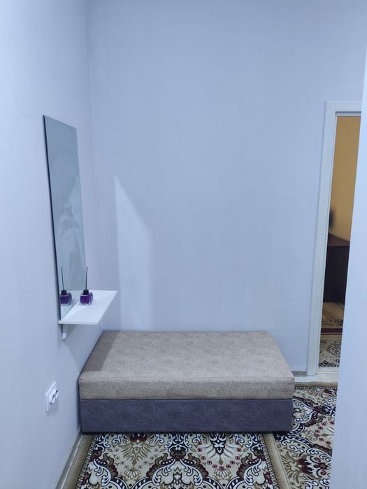 Сдам квартиру 16/4, 3 комнаты, мелирована с условиями.