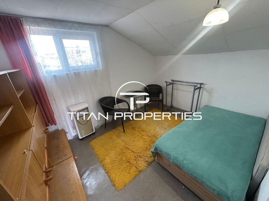 Двуетажна Къща, под наем, кв. Банево