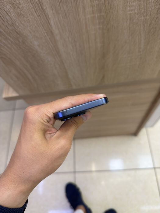 iPhone 15 pro с гарантией