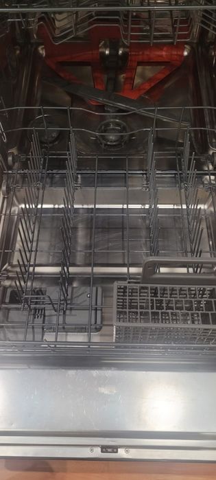 Съдомиялна Whirlpool като нова.