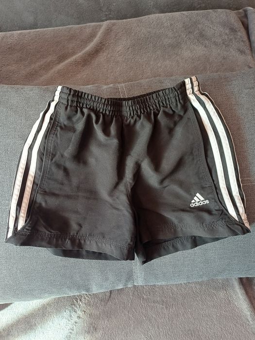 Pantaloni scurti Adidas originali