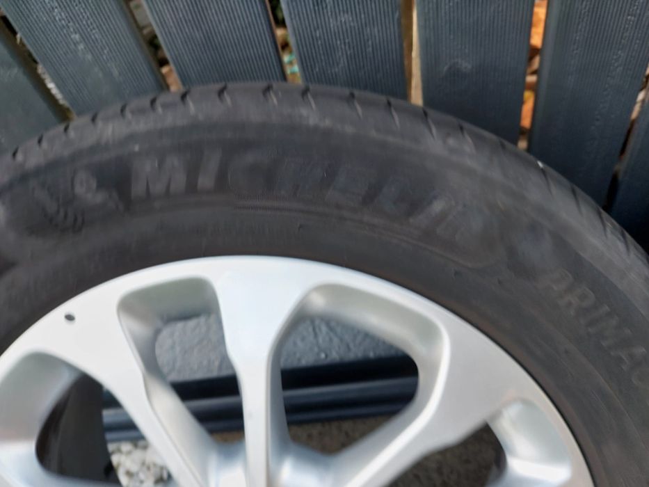 Jante aliaj Mercedes pe 17,5×112, cauciucuri de vara 215 60 17