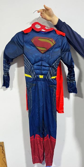 Детские костюмы.