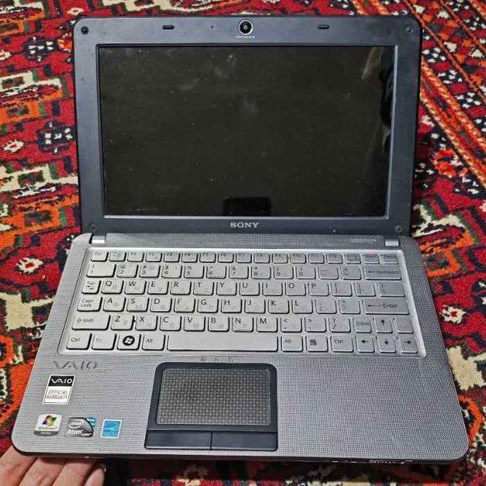 Продается оригинальный компактный ноутбук Sony Vaio в полном комплекте