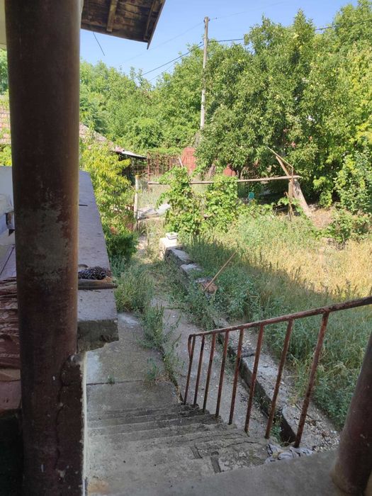 Просторна къща в село Делейна