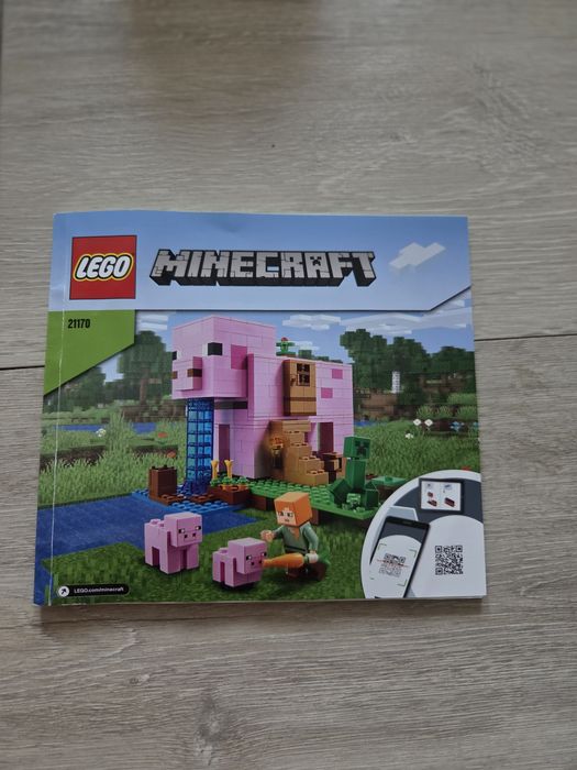 LEGO Minecraft 21170 – Къщата прасе (The Pig House) с книжка с инструкции