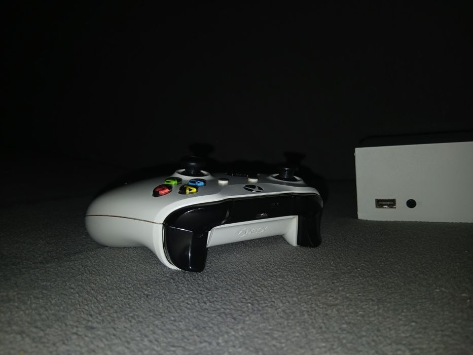 Xbox series s    (folosit)