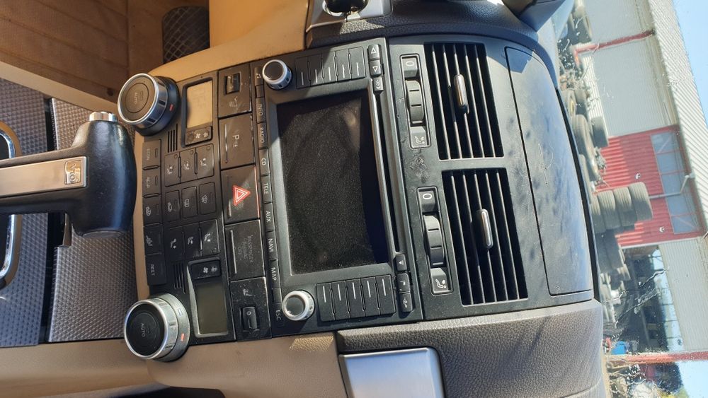 Фолксваген Туарег V10 на части