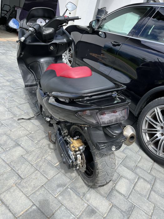 De vanzare scuter .Yamaha tmax 500