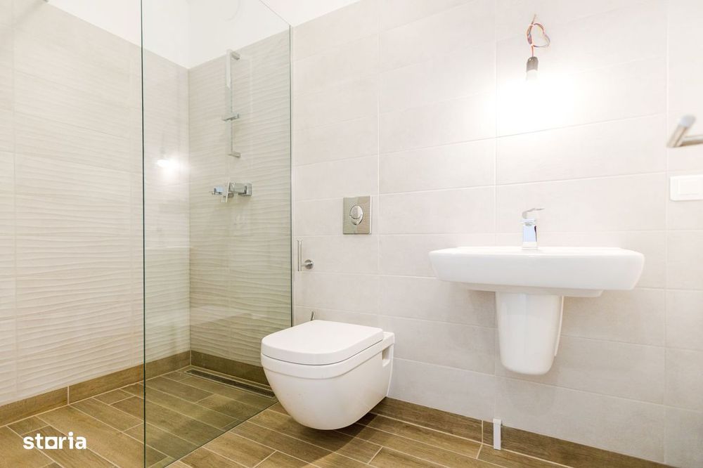 Oportunitate de achizitie - Penthouse in Complexul Studentesc - Comisi