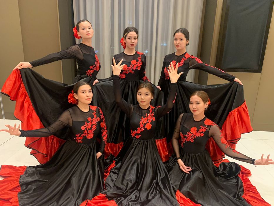 Любовь Тихомированың қатысуымен порнофильмдер