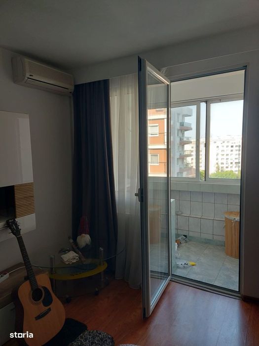 Garsoniera mobilata si utilata-proprietar