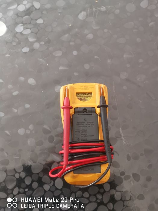 Продавам мултиметър FLUKE 116 TRUE RMS MULTIMETER