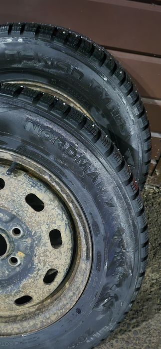 Продам шины зимние  с дисками