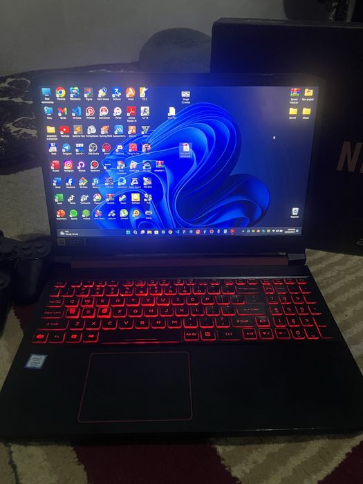 Acer NITRO 5 i5~9300H, AZU 16GB, SSD 1TB + 512GB M2, Video Karta 4GB