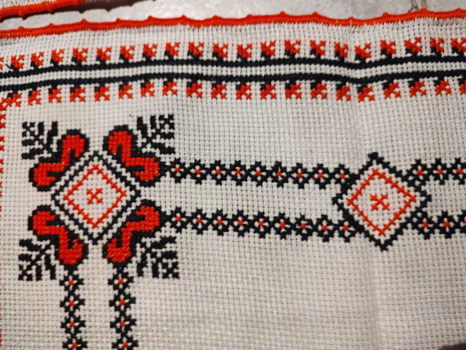 Set  5 mileuri etamina, cusute de mana