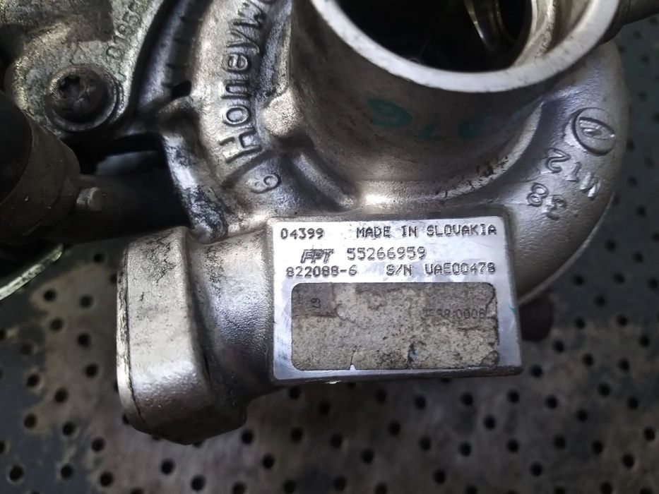 Turbina 1.3 cdti opel corsa e 55266959 8220886