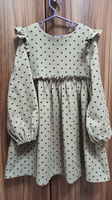 Продам платье для девочки