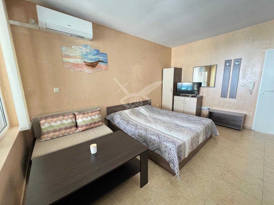 Продава се Ателие в с. Равда, Област Бургас - 50 кв.м за 1220 €/кв.м - Снимка #1