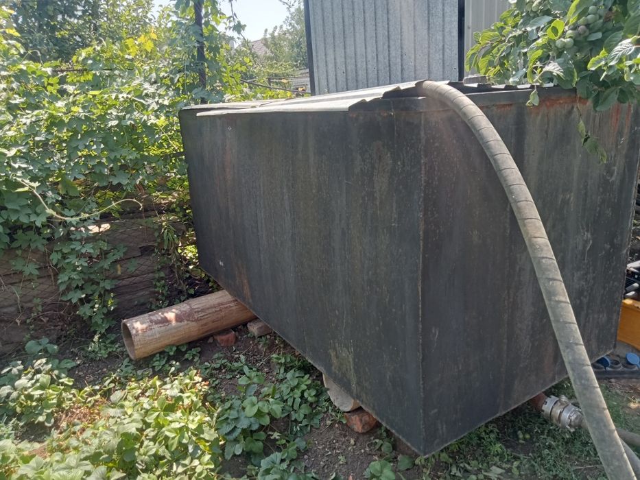 Продам чан для воды