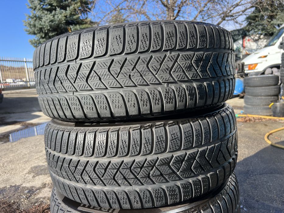 Джанти  AUDI Q3 със зимни гуми 225/55/17 Pirelli