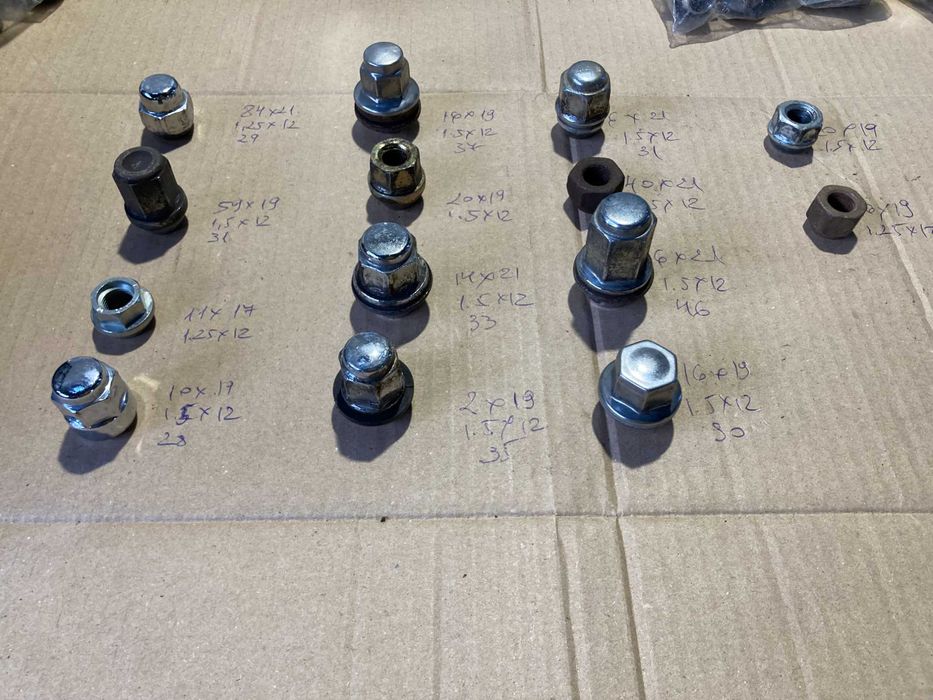 Гайки за Джанти Болтове за Джанти Различни модели Оригинални