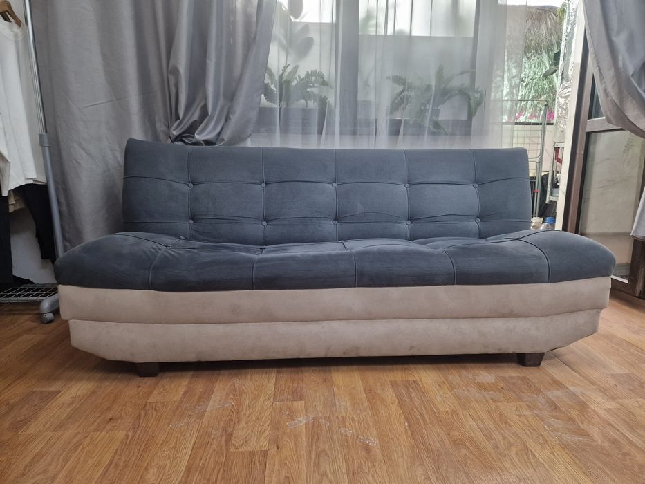 Продается  Диван для гостиной или дачи