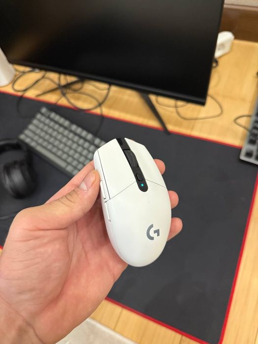 Компьютер игровой. 
i5-10400f
2х8гб 2666частота оперативка
Видеокарта