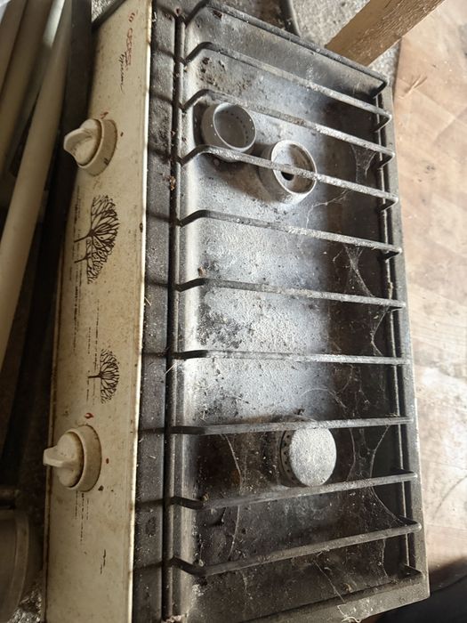 Газовый баллон и плита