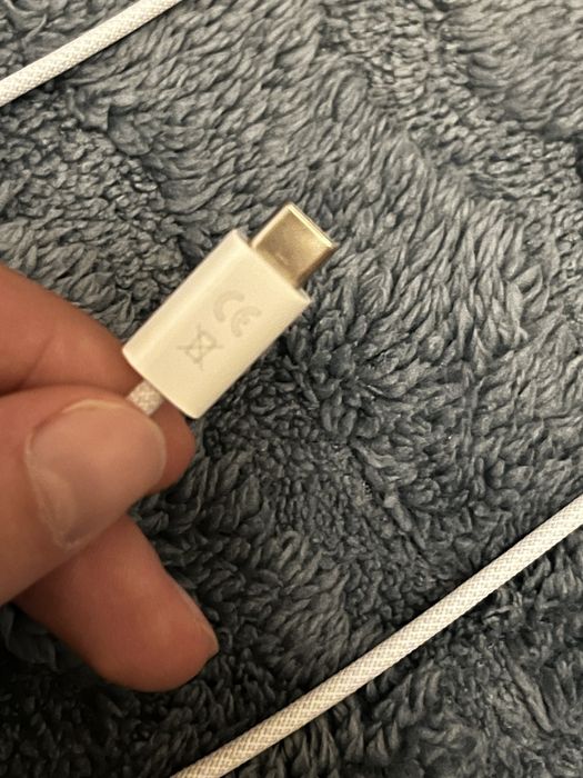 USB-C to 3.5 mm Audio Cable  (1.2m)( Apple )