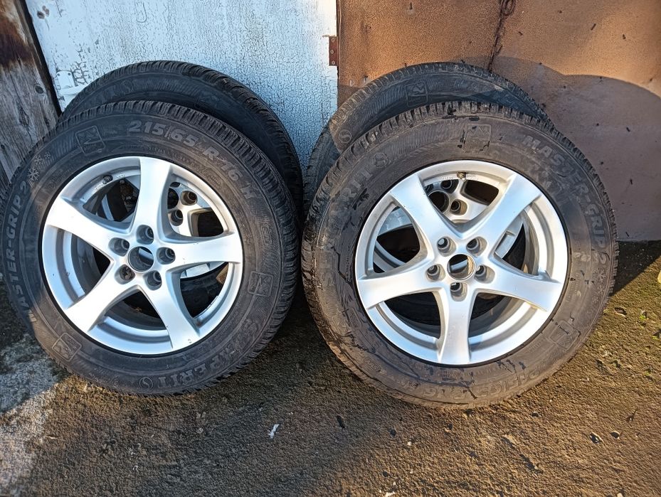 Cauciucuri iarna Semperit  215/65/16