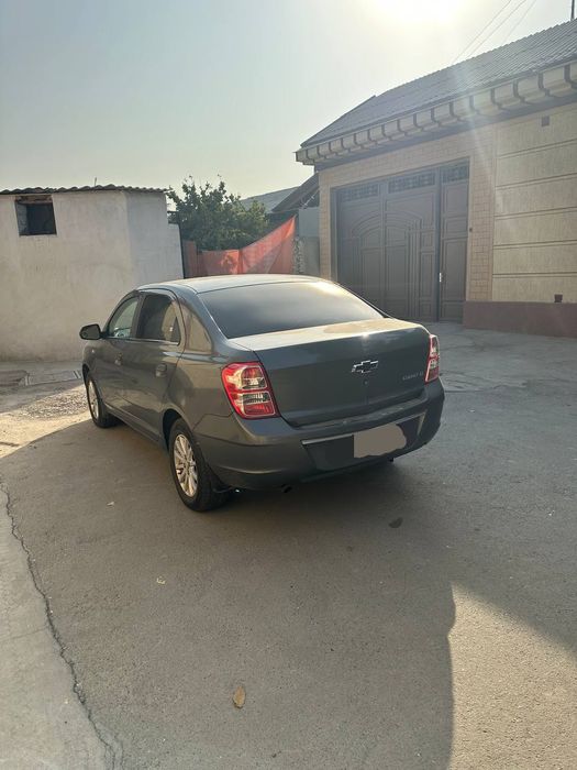 Авто машина кобалт