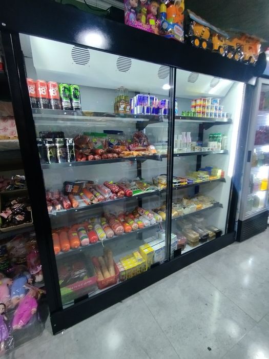 Продаю Шкаф Ветрина холодильник