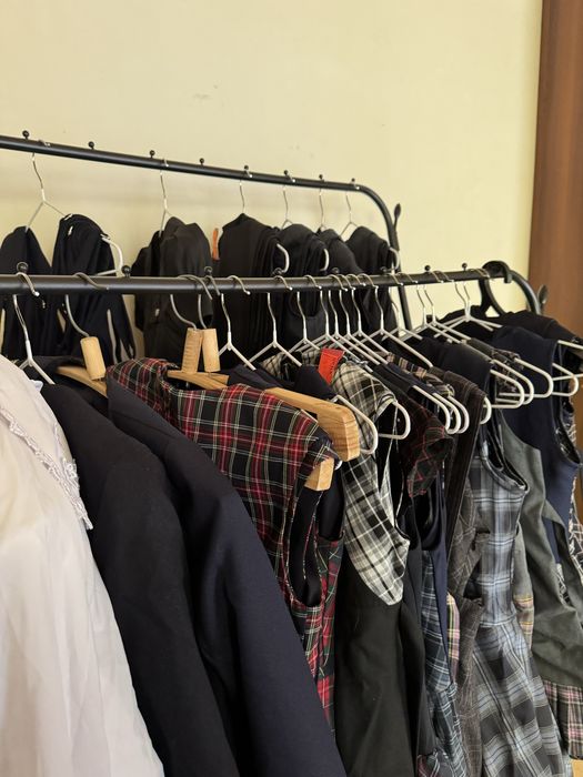 Школьная форма новая по 2000!