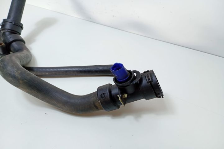 Furtun apa  8d0121049g Volkswagen VW Passat B5