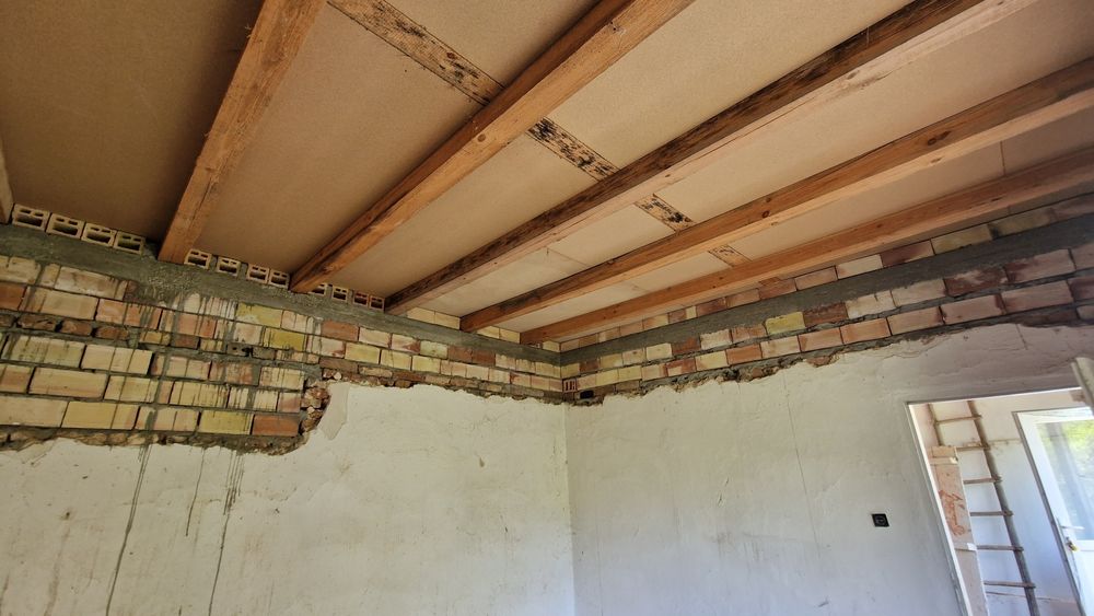 Продава се Къща в с. Богданци, Област Разград - 200 кв.м за 200 €/кв.м - Снимка #8