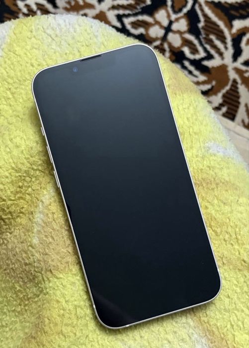 продам айфон 13