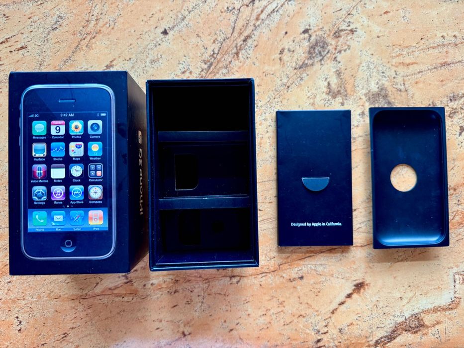 Кутийка iPhone 3GS